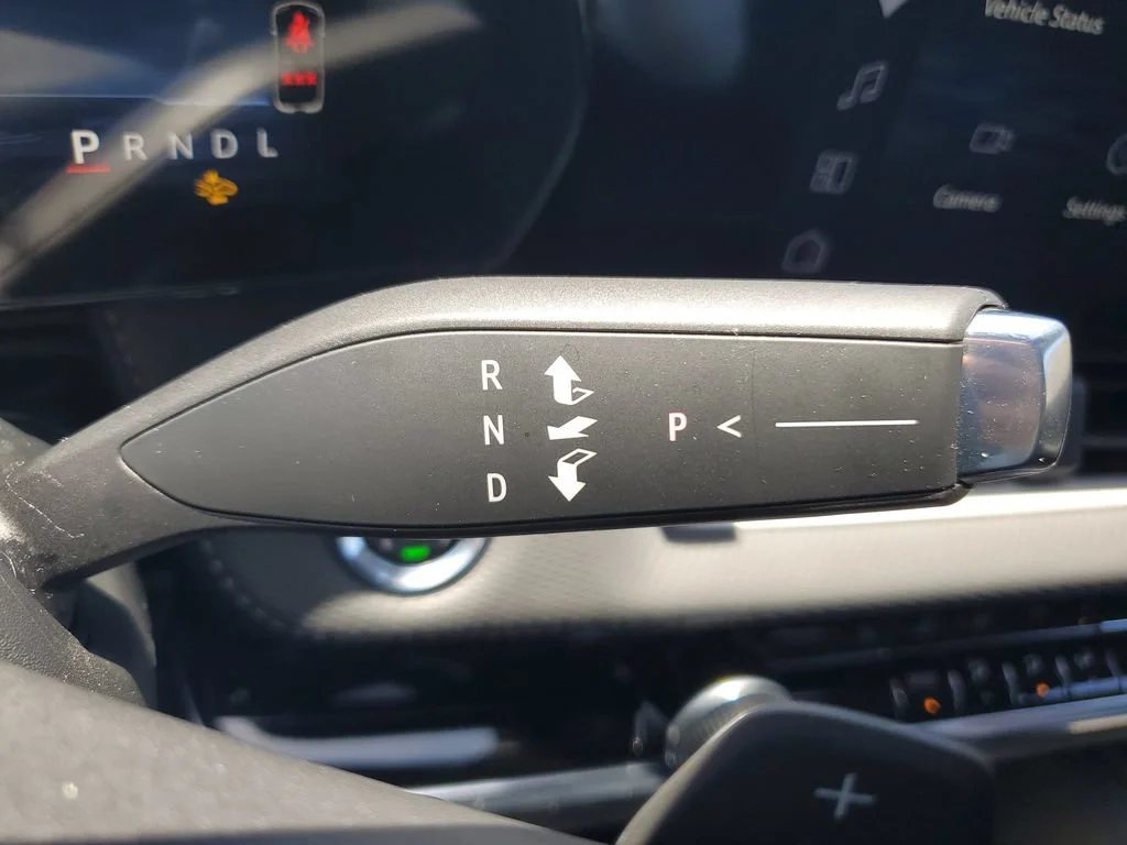 Used 2026 Summit White Chevrolet LT image 26