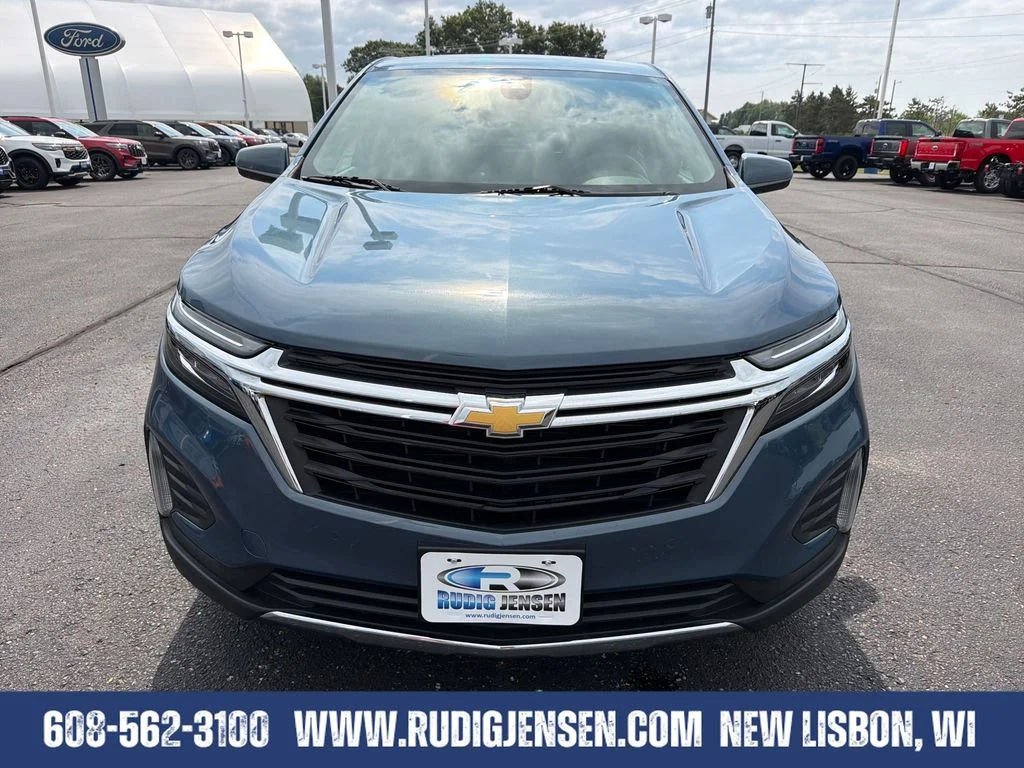 Used 2024 Lakeshore Blue Metallic Chevrolet LT image 8