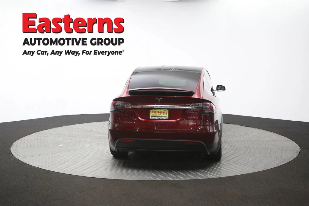 Used 2016 Red Tesla P90D image 35