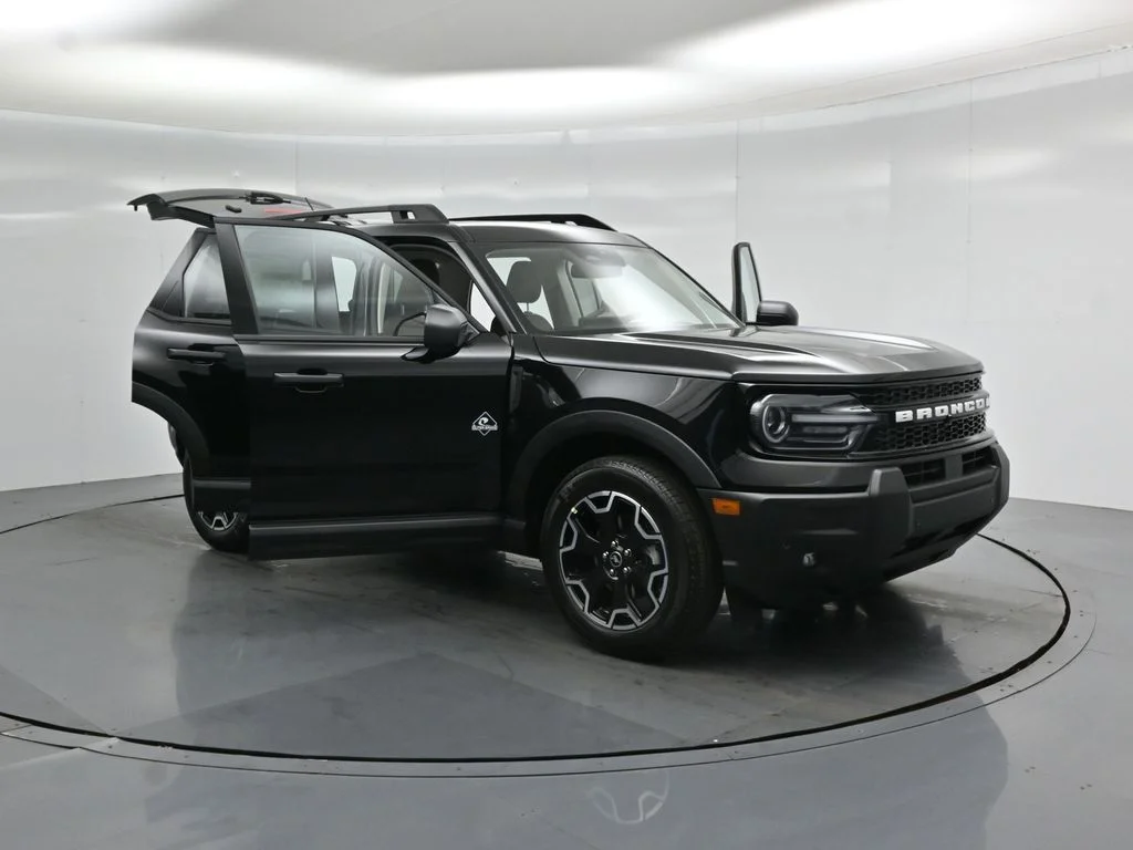 New 2026 Shadow Black Ford Outer Banks image 30