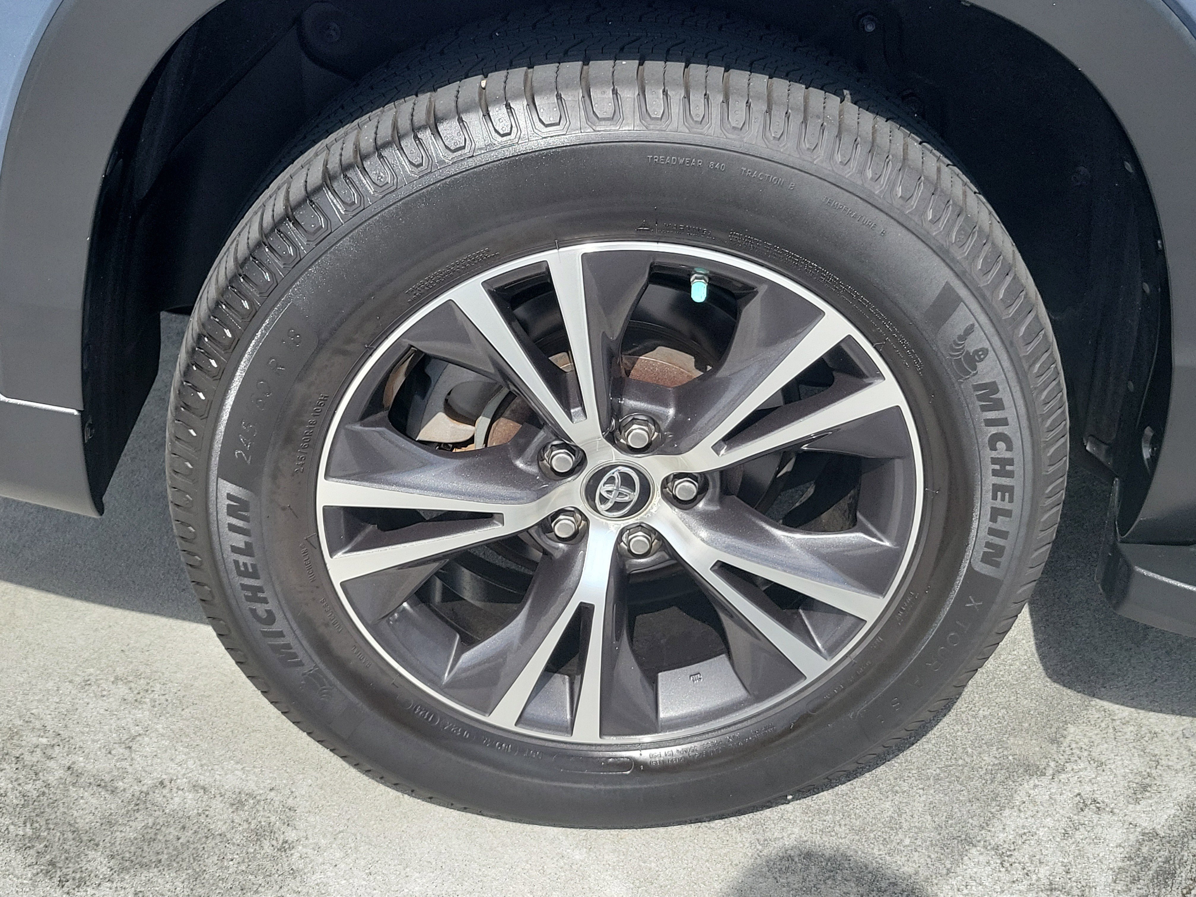 Used 2019 Shoreline Mist Toyota LE Plus image 7