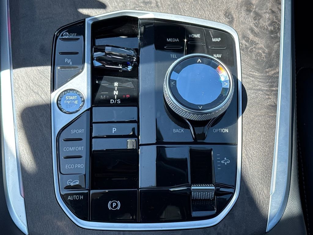2025 BMW X7 M60i - Photo 33