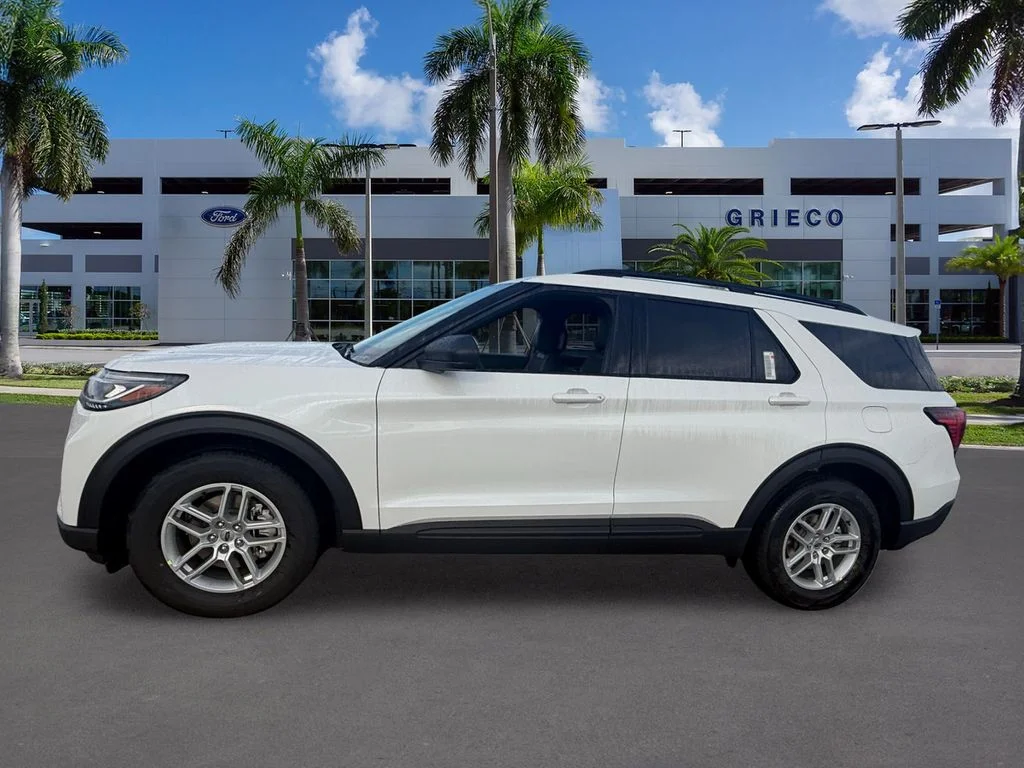 New 2027 White Ford Active image 4