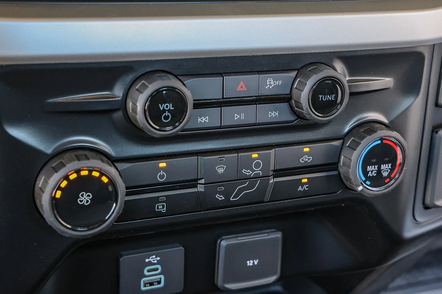 New 2026 Oxford White Ford F-450® XL image 16