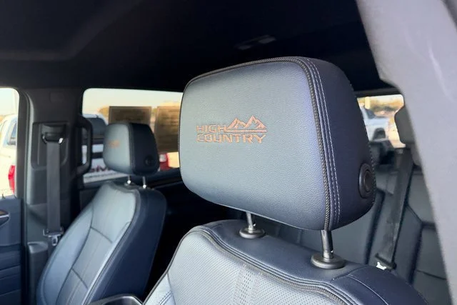 Used 2022 NORTHSKY BLUE METALLIC Chevrolet High Country image 14