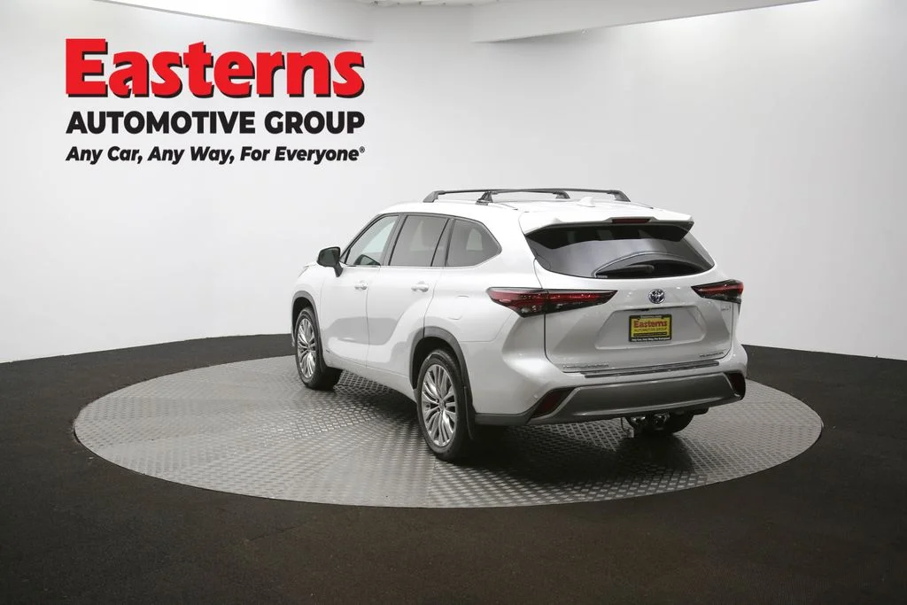 Used 2024 Beige Toyota Platinum image 71