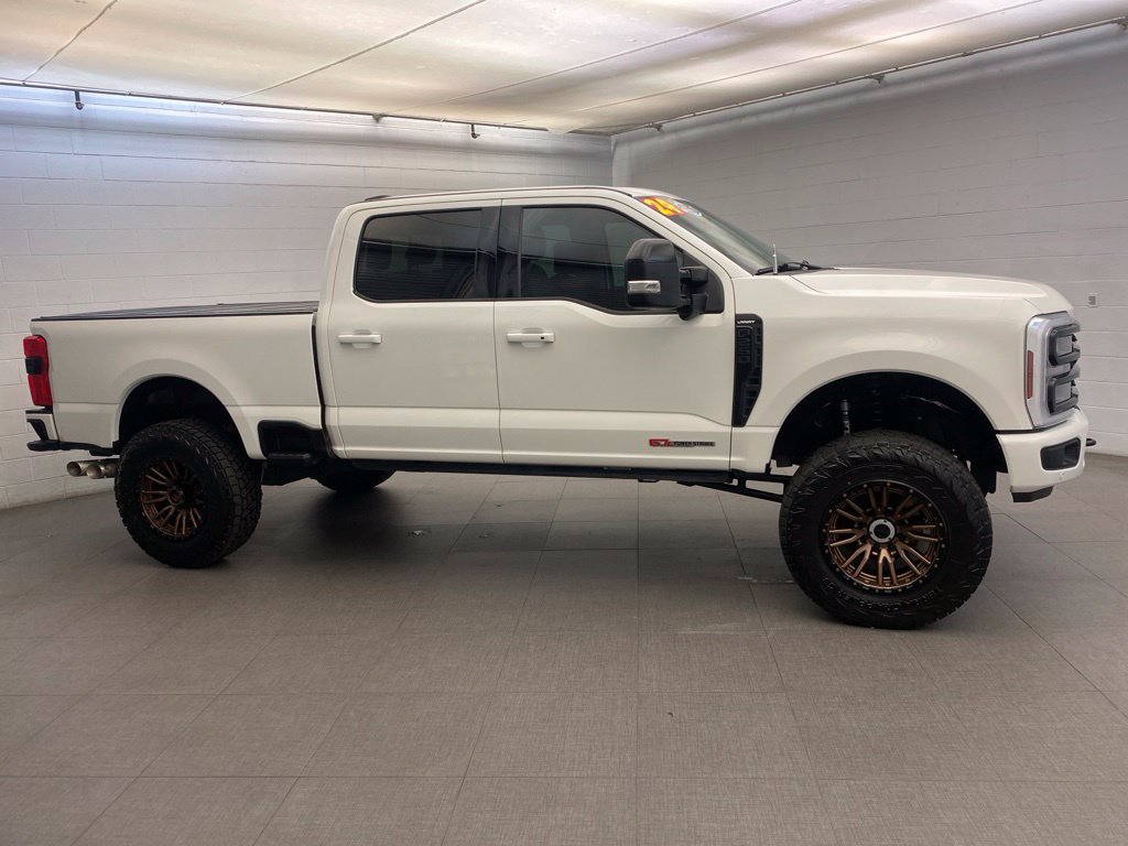 Used 2024 White Ford Lariat image 4