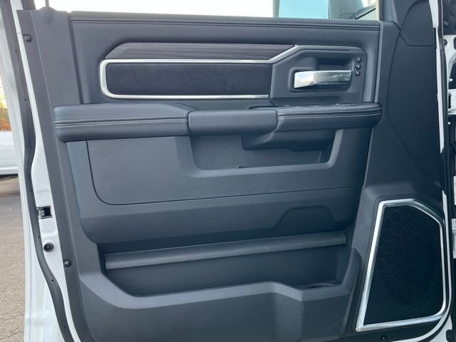 New 2026 Bright White Clear-Coat Exterior Paint RAM Laramie image 21