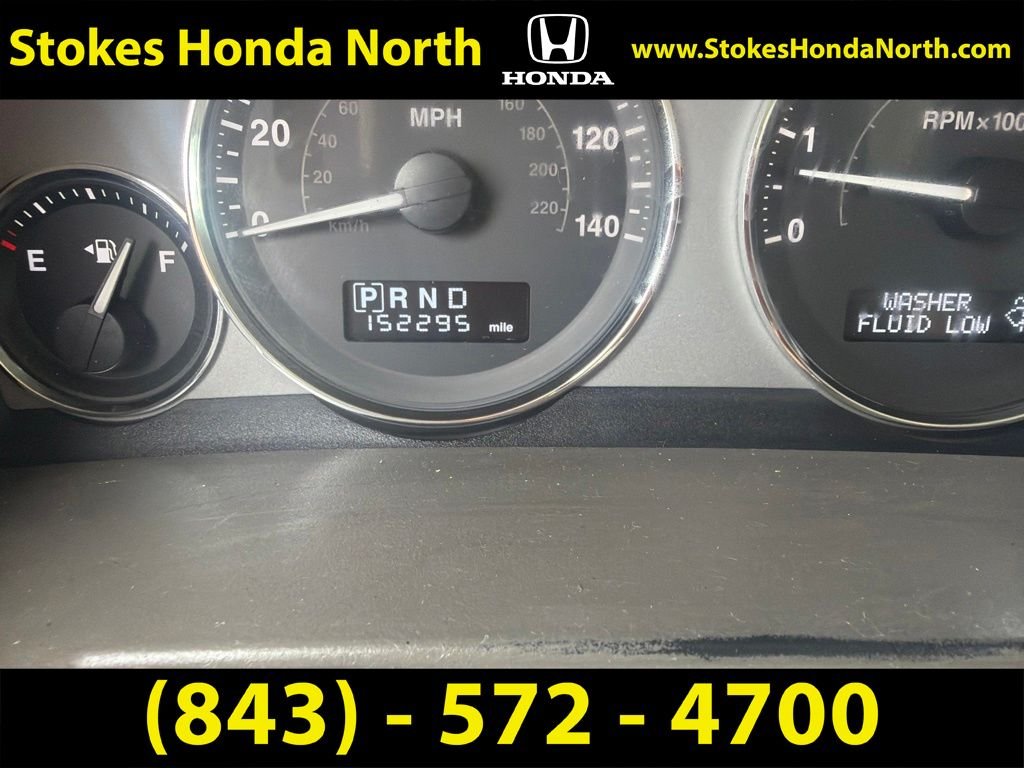 Used 2009 White Jeep Limited image 4
