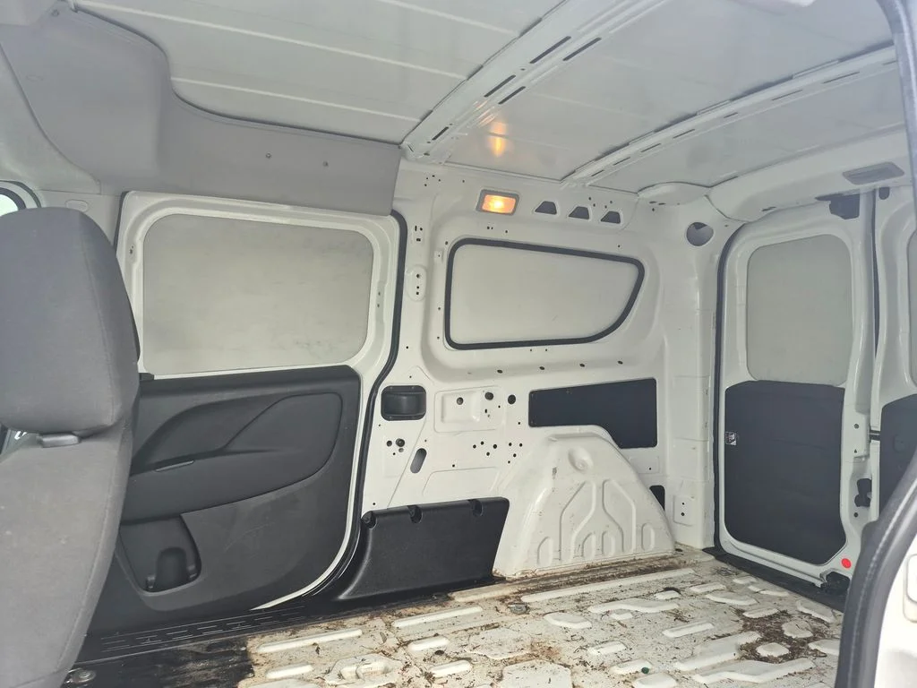 Used 2019 White Ram Tradesman image 14