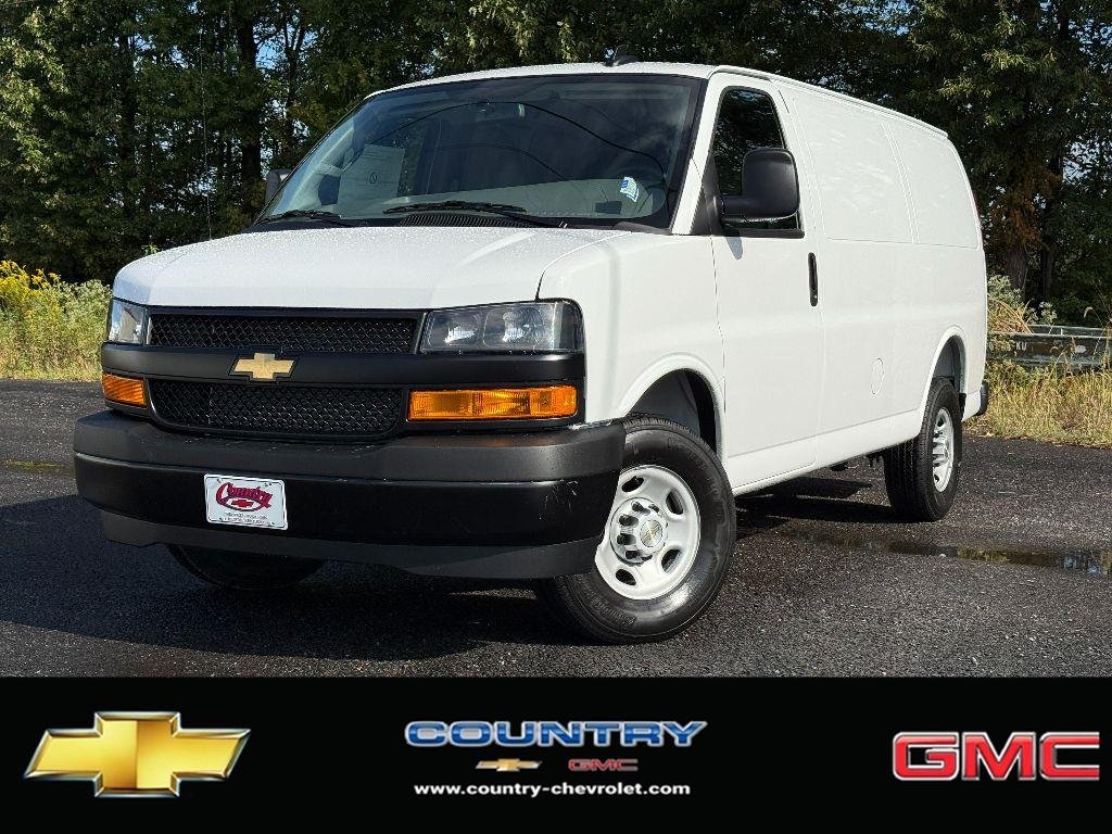2025 Chevrolet Express 2500 Work Van HD's photo