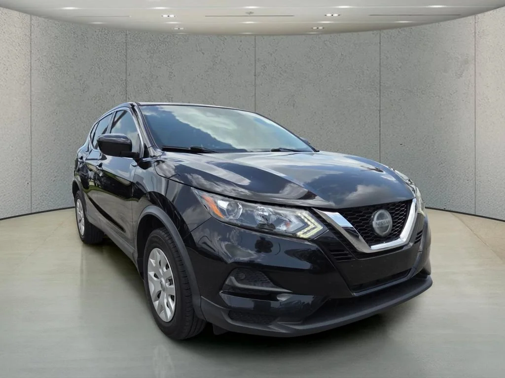 Used 2020 Magnetic Black Pearl Nissan S image 13