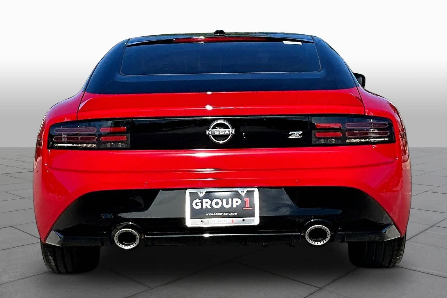 New 2026 Solid Red / Super Black Two-tone Nissan Performance image 4