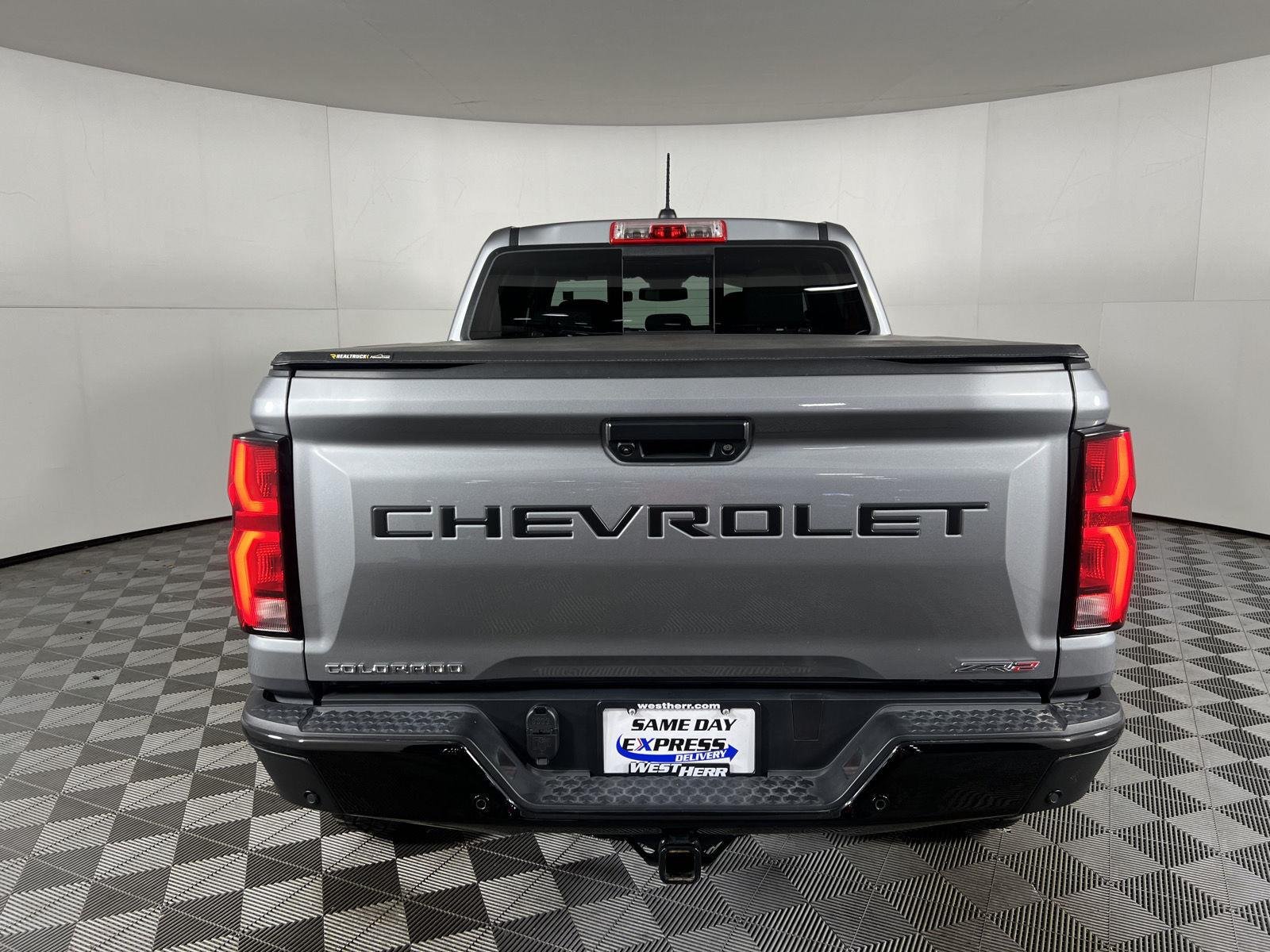 Used 2024 Sterling Gray Metallic Chevrolet ZR2 image 30