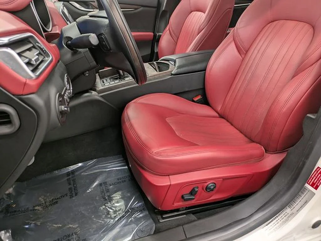 Used 2019  Maserati  image 11