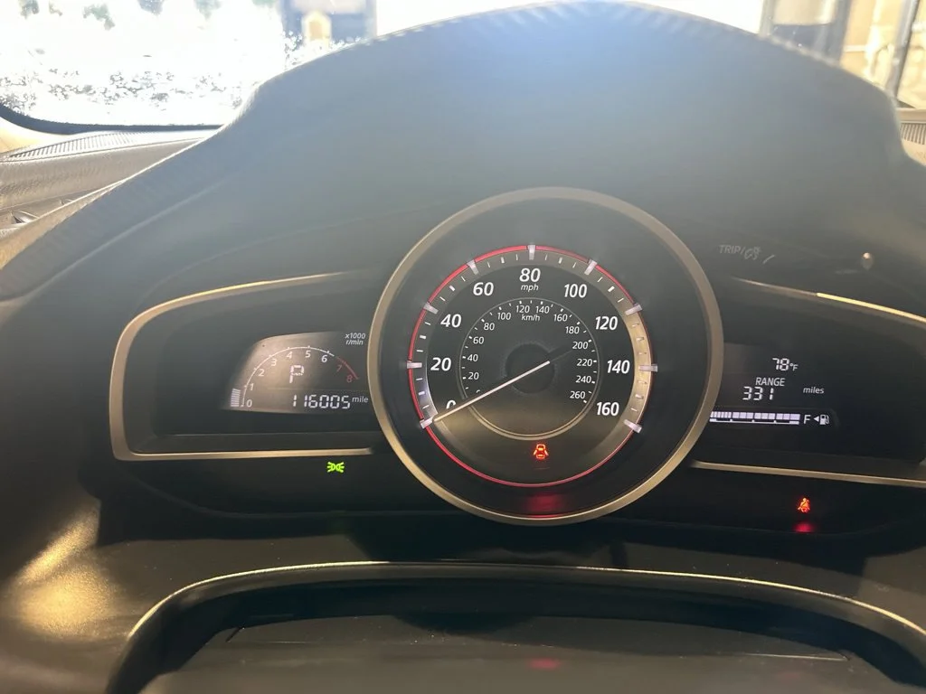 Used 2016 Snowflake White Pearl Mazda i Grand Touring image 9