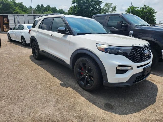 Used 2020 White Ford ST image 1