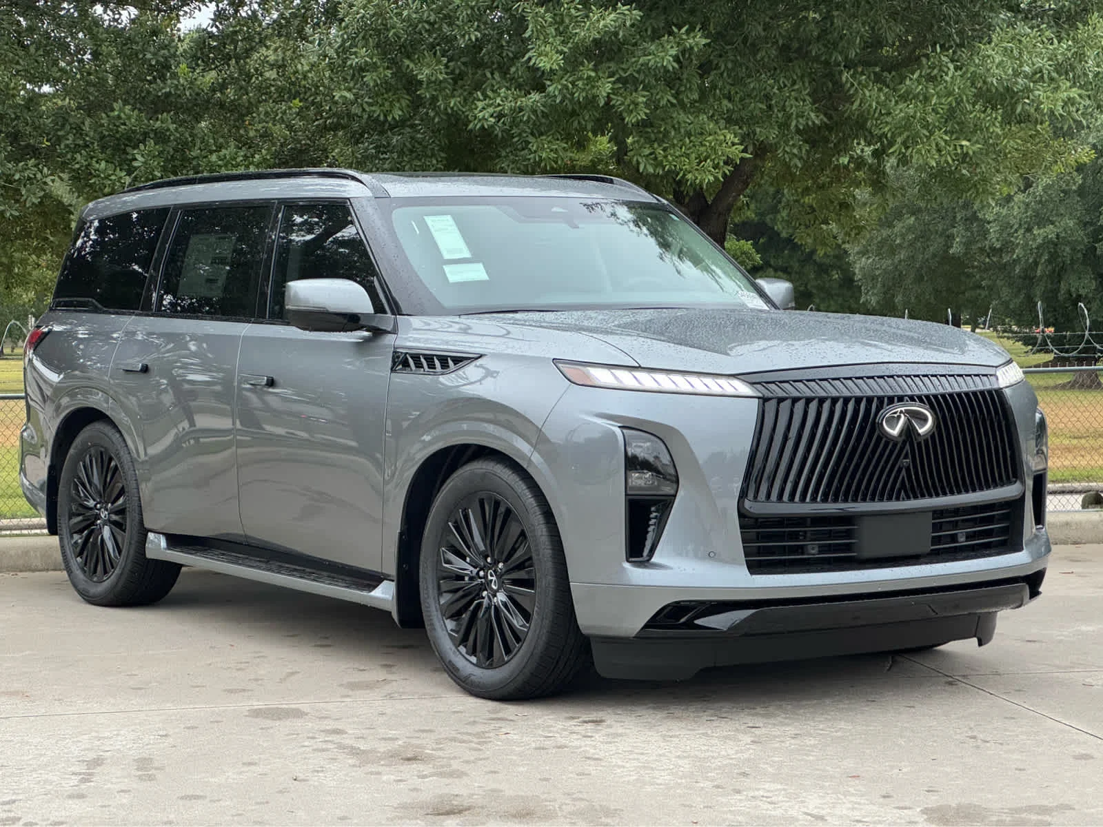 New 2027 DYNAMIC METAL INFINITI Luxe 4WD image 2
