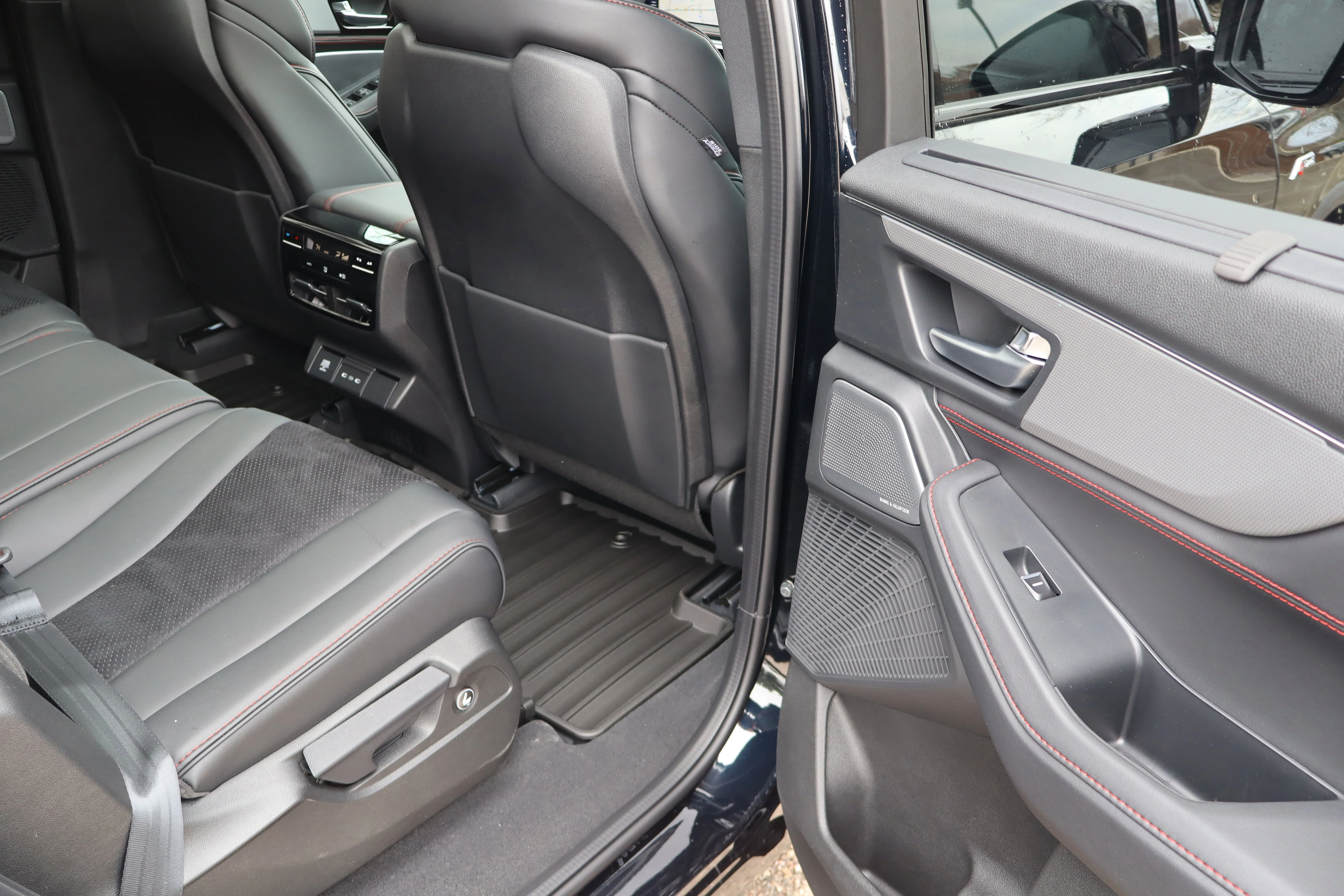New 2026 Majestic Black Pearl Acura w/A-Spec Package image 32