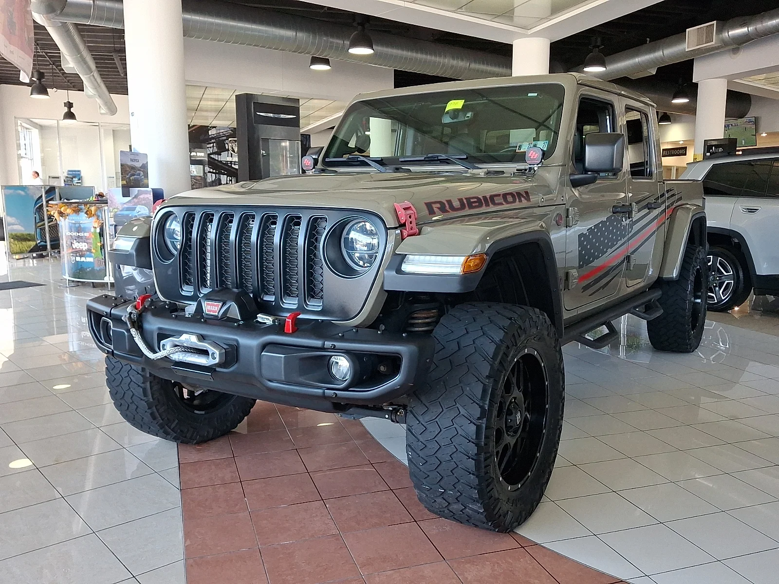 Used 2020 Green Jeep Rubicon image 4