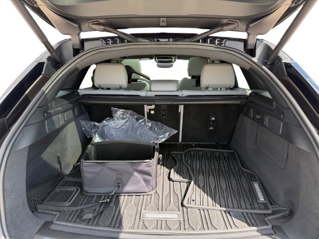 Used 2026 Gray Land Rover Dynamic SE image 18