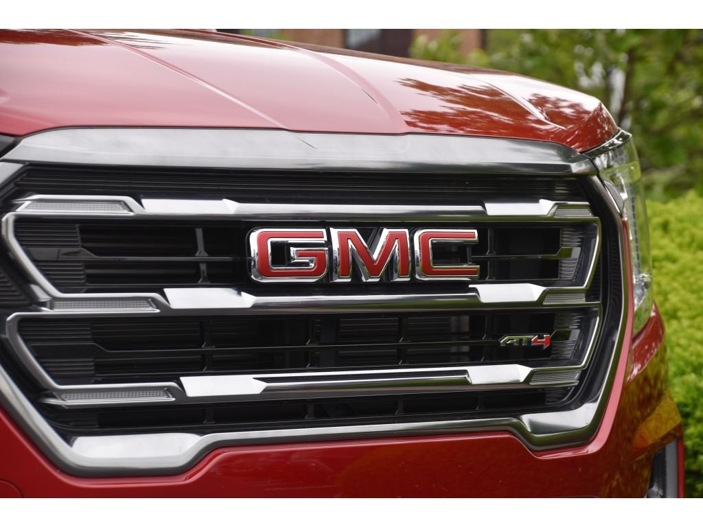 Used 2024 Volcanic Red Tintcoat GMC AT4 image 10