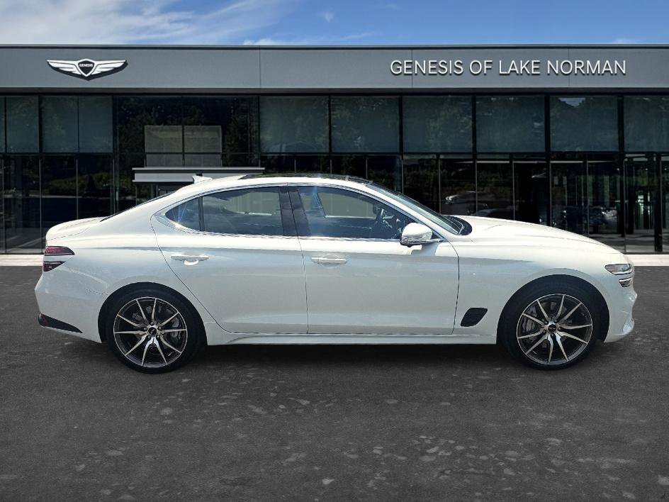 Used 2026 Uyuni White Genesis 2.5T Prestige image 4