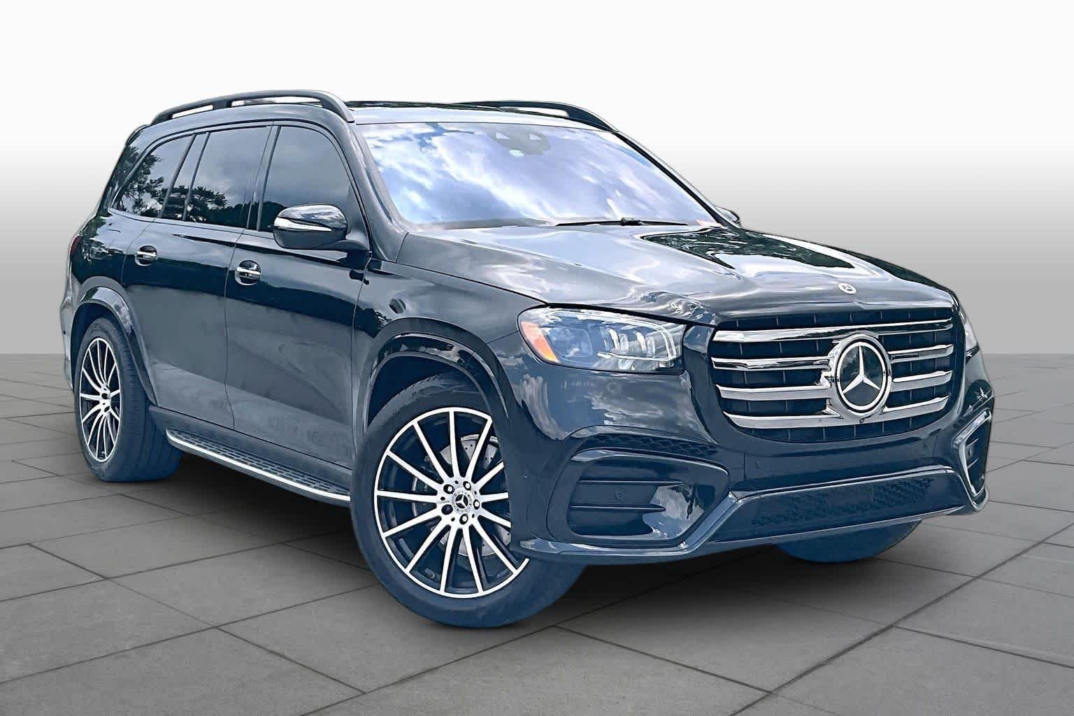 Used 2026 Obsidian Black Metallic Mercedes-Benz GLS 580 image 3