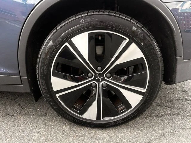 Used 2024  Polestar Long Range Dual Motor image 32