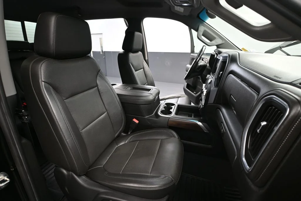 Used 2020 Black GMC SLT image 50