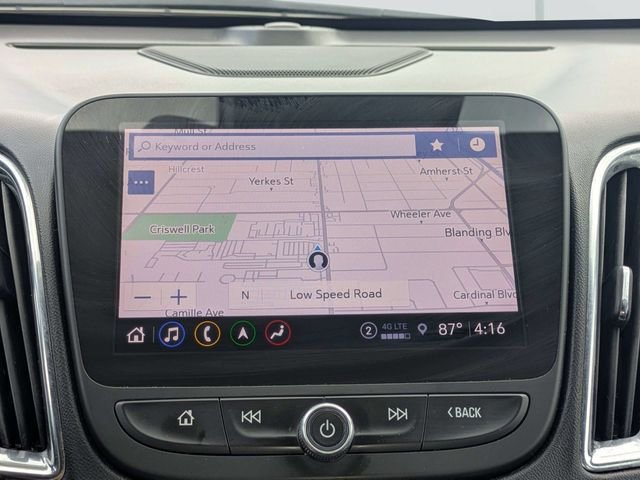 Used 2024 White Chevrolet LT image 21