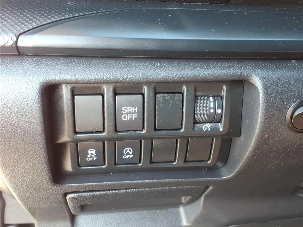 Used 2023 White Subaru  image 8