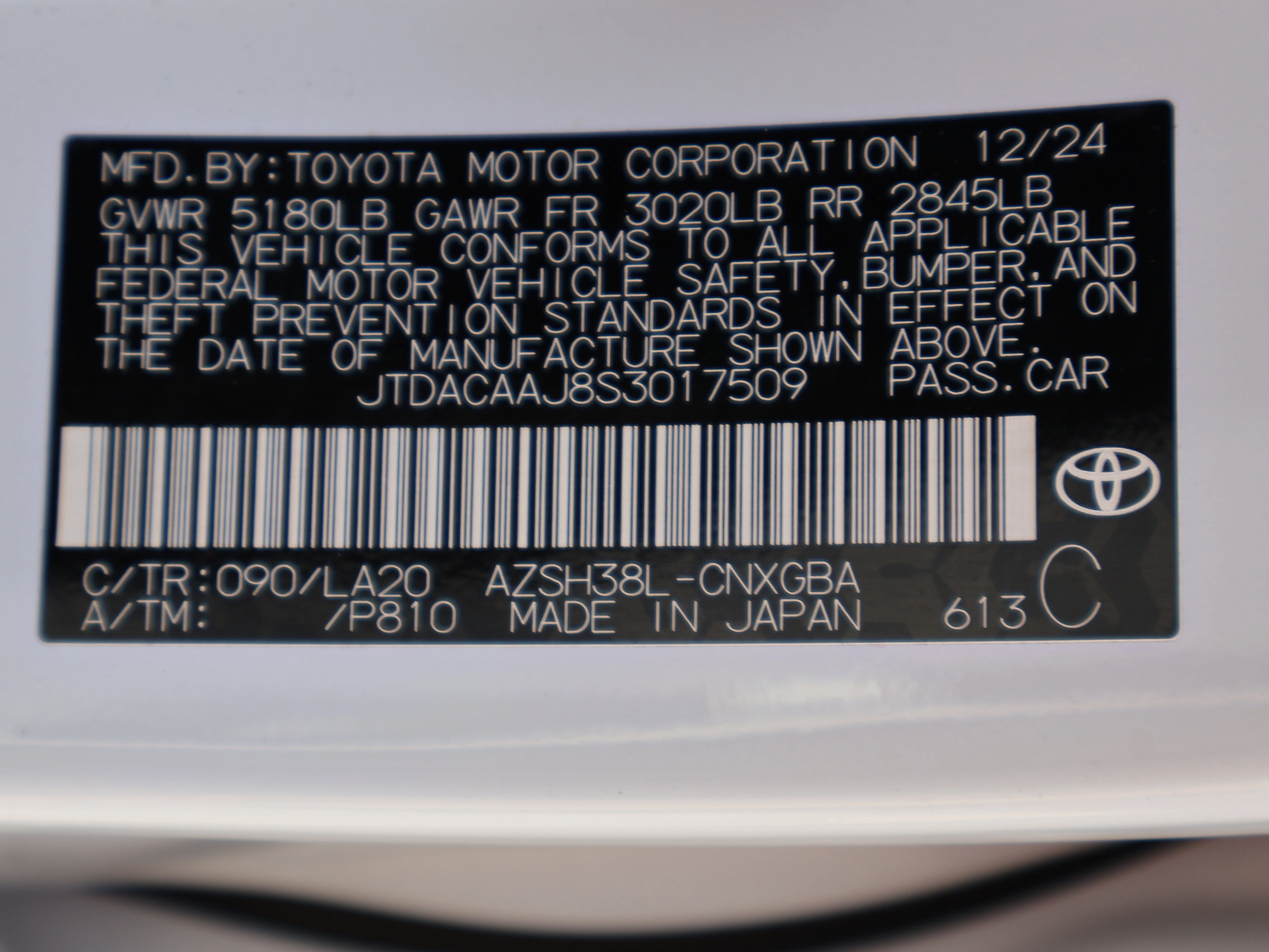 Used 2025 Oxygen White Toyota Limited image 49