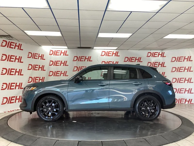 Used 2024  Honda Sport image 4