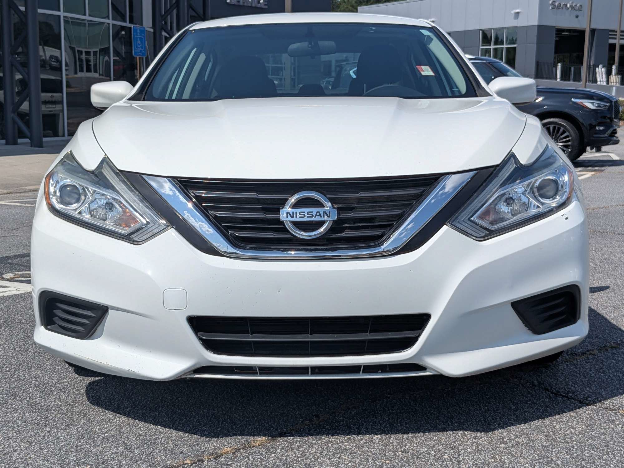 Used 2018 White Nissan 2.5 S image 7