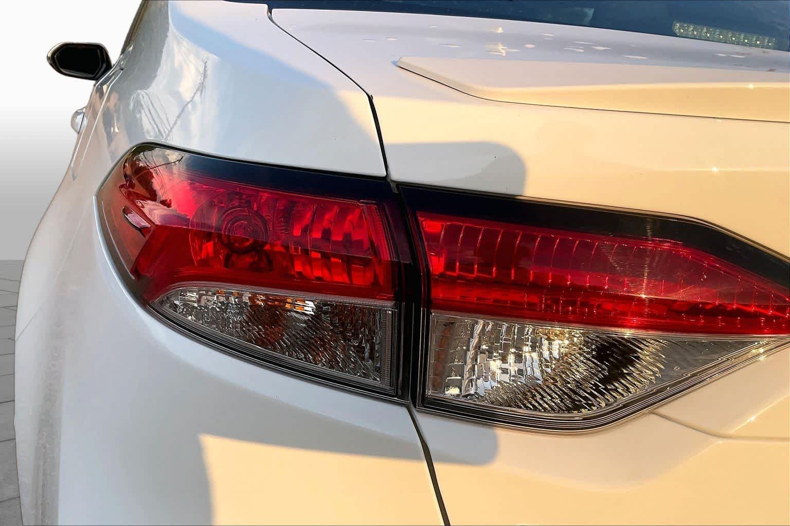 Used 2024 Ice Cap Toyota SE image 26