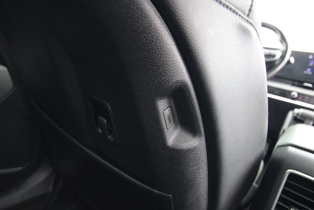 Used 2023 Black Kia X-Line image 39