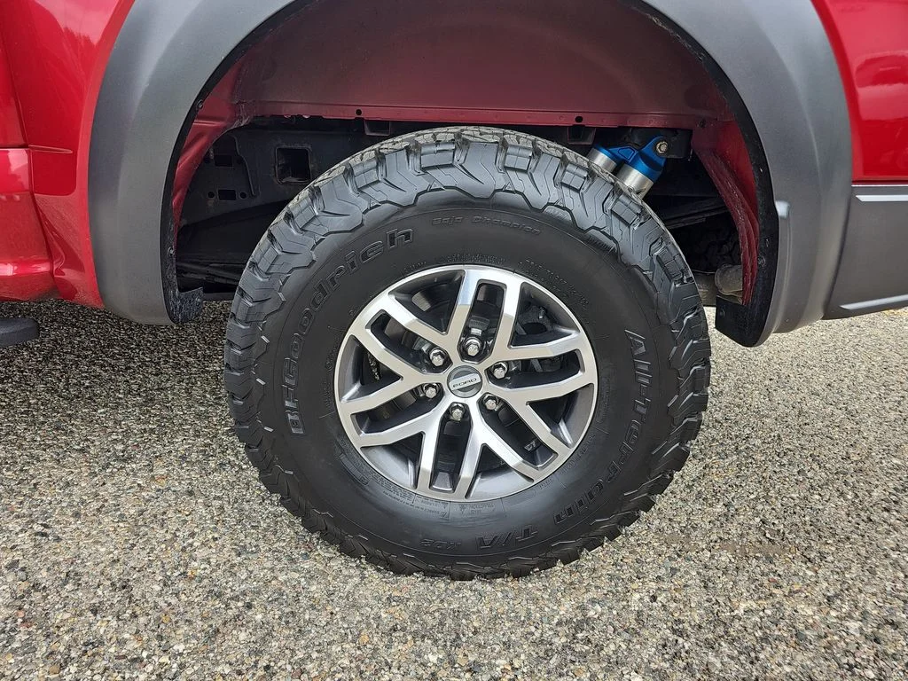 Used 2018 Red Ford Raptor image 31