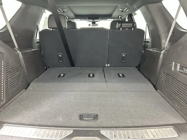 Used 2021 SUMMIT WHITE Chevrolet RST image 7