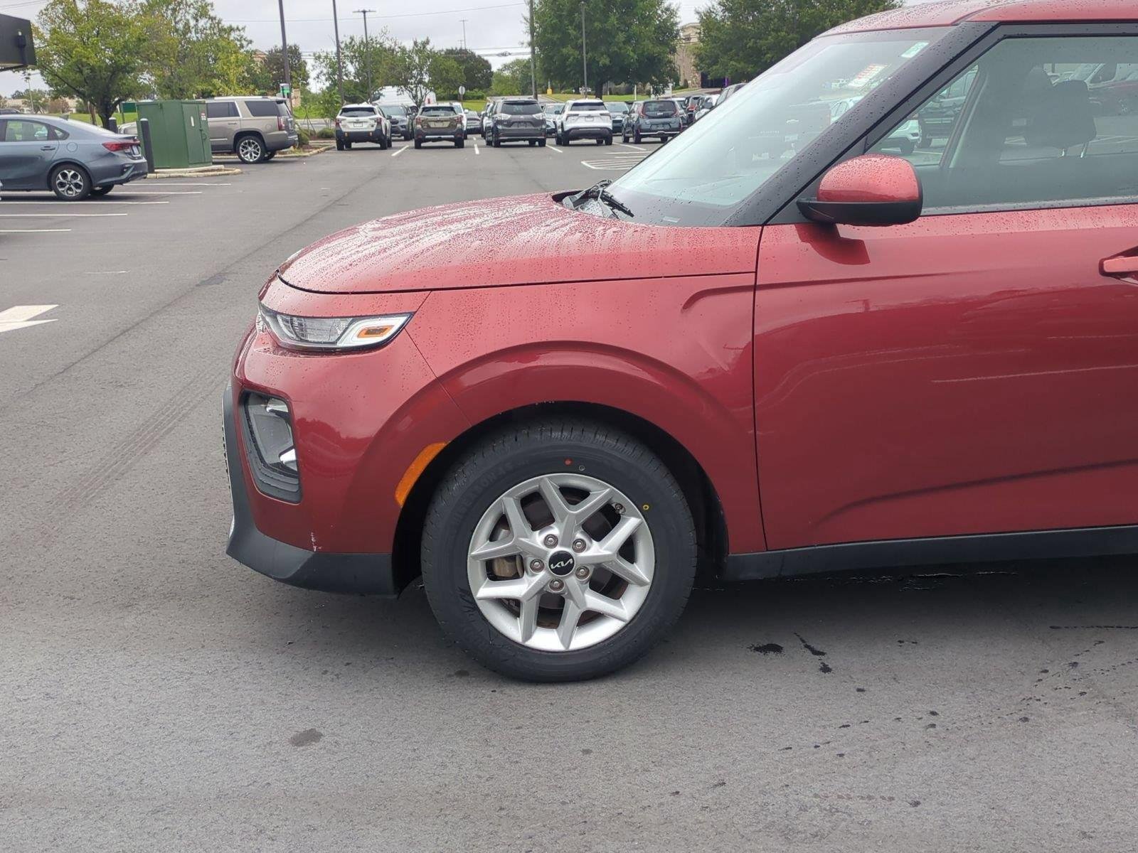 Used 2022 Mars Orange Kia LX image 10