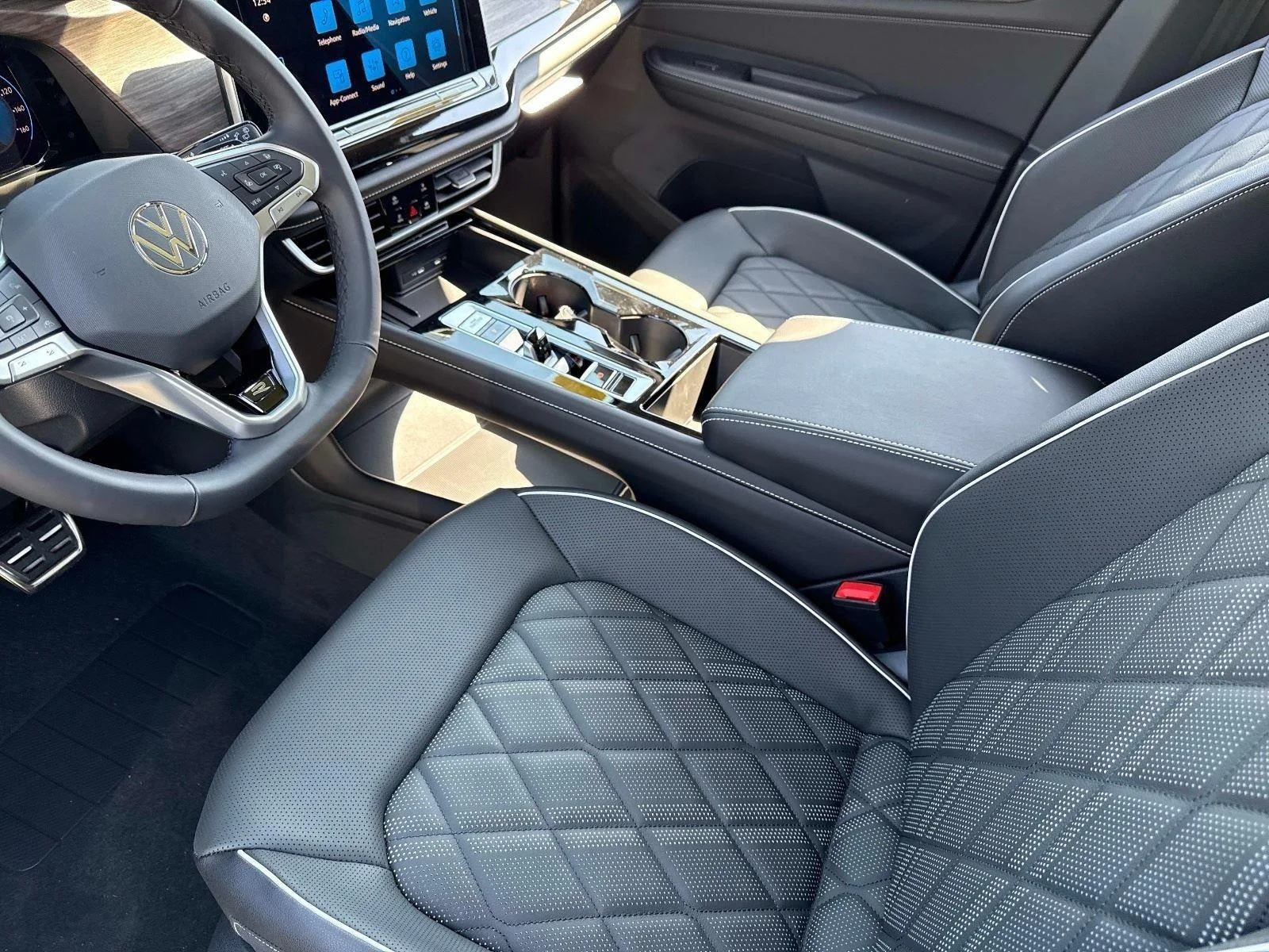 2026 Volkswagen Atlas SEL Premium R-Line - Photo 23