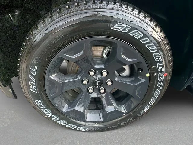 New 2026 Diamond Black Crystal Pearlcoat RAM Express image 11