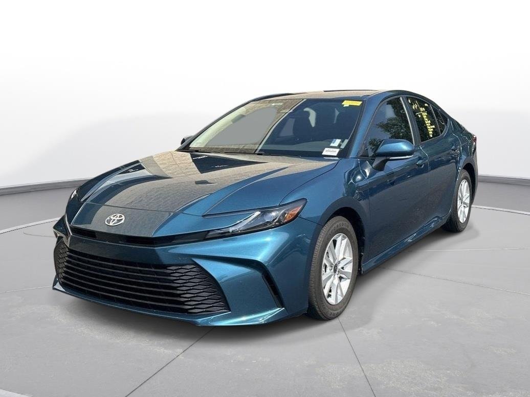 Used 2025 Ocean Gem Toyota LE image 2