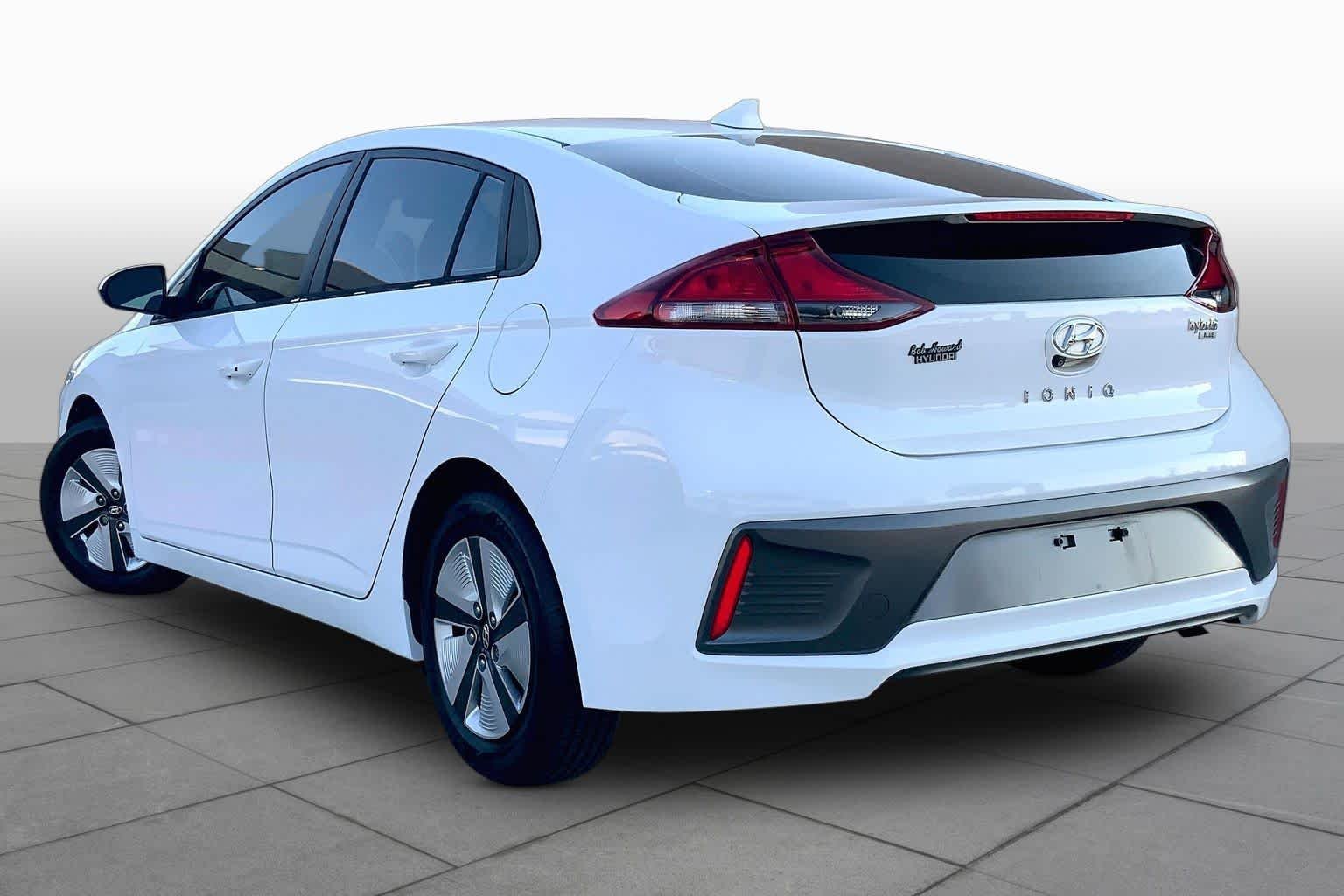 Used 2021 Ceramic White Hyundai Blue image 12