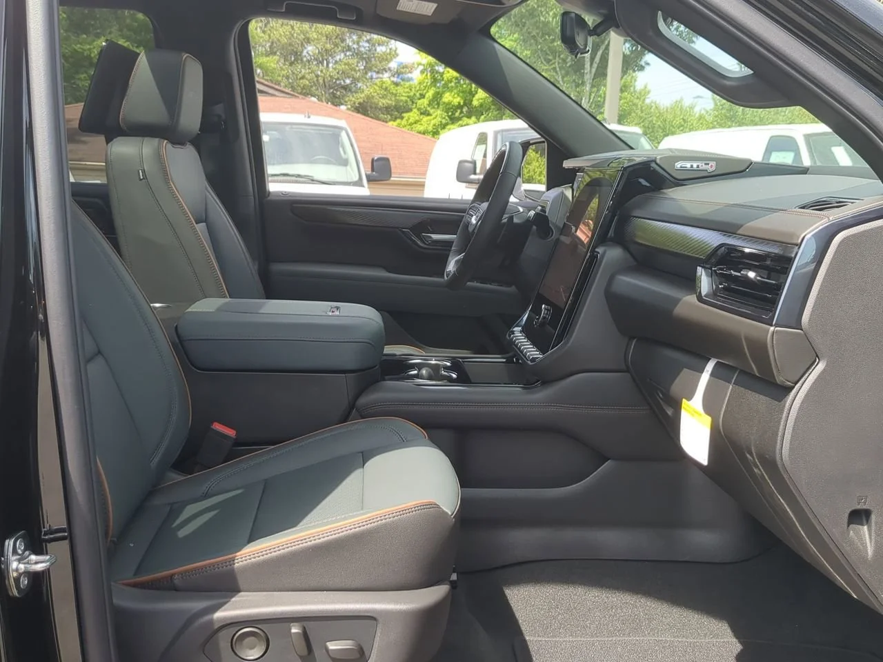 New 2026 Onyx Black GMC AT4 image 29