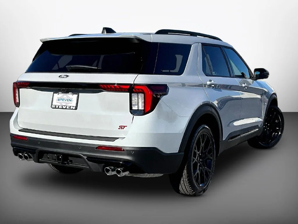 New 2027 Avalanche Gray Ford ST image 16