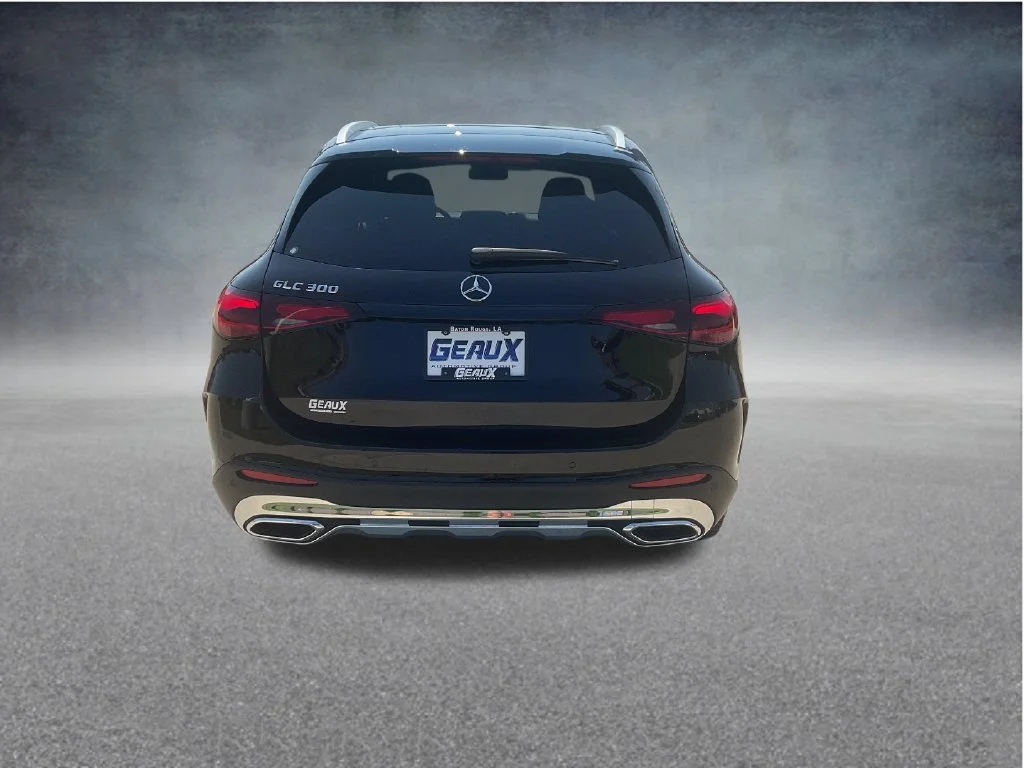 Used 2025 Black Mercedes-Benz GLC 300 image 6