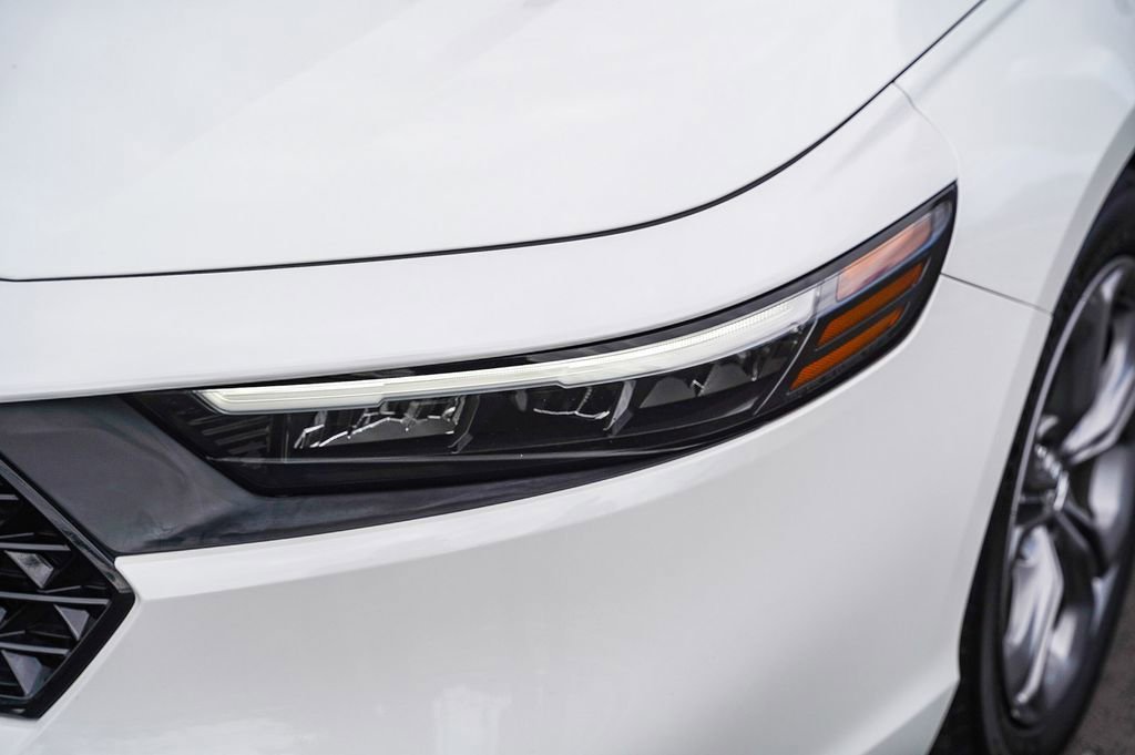 Certified Used 2024 Platinum White Pearl Honda 1.5T EX image 34