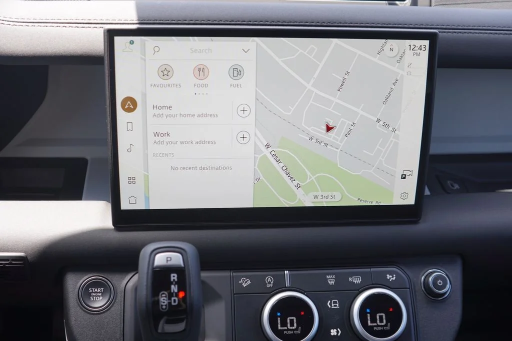 2025 Land Rover Defender S - Photo 17