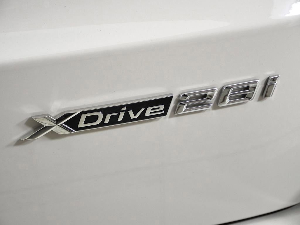 Used 2026 Dune Grey Metallic BMW xDrive28i image 13